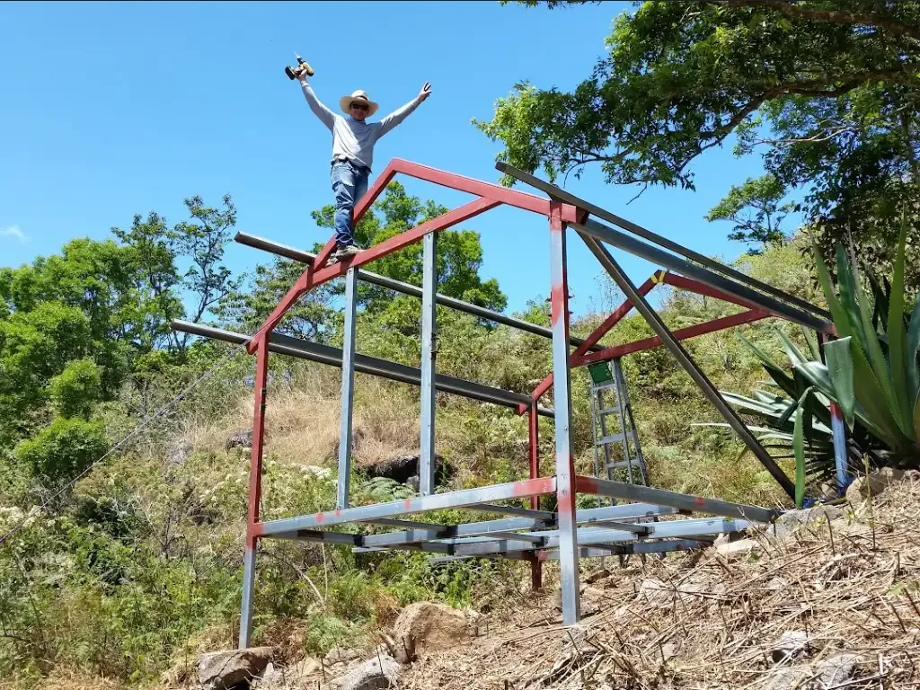 Modular cabin construction in the mountains of Boquete, Chiriqui